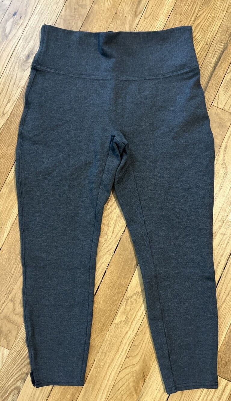 Women’s SPANX #20262Q Gray Pull On Cropped Leggings Size M Petite MP *A8
